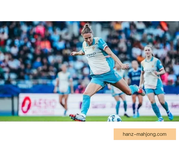 薇薇安米德马加盟曼城女足首秀闪耀赛场精彩破门